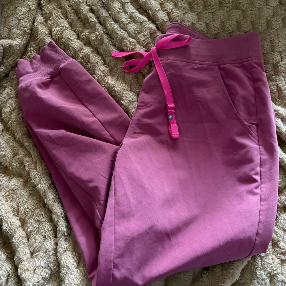 Figs Pink breast cancer awareness M Jogger Pants with Drawstring